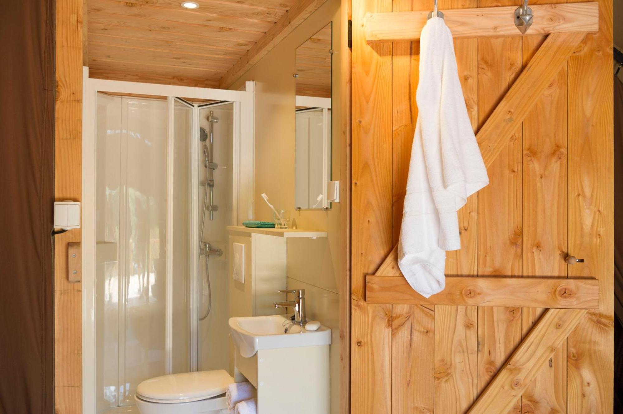 Huttopia Vallouise Habitación foto